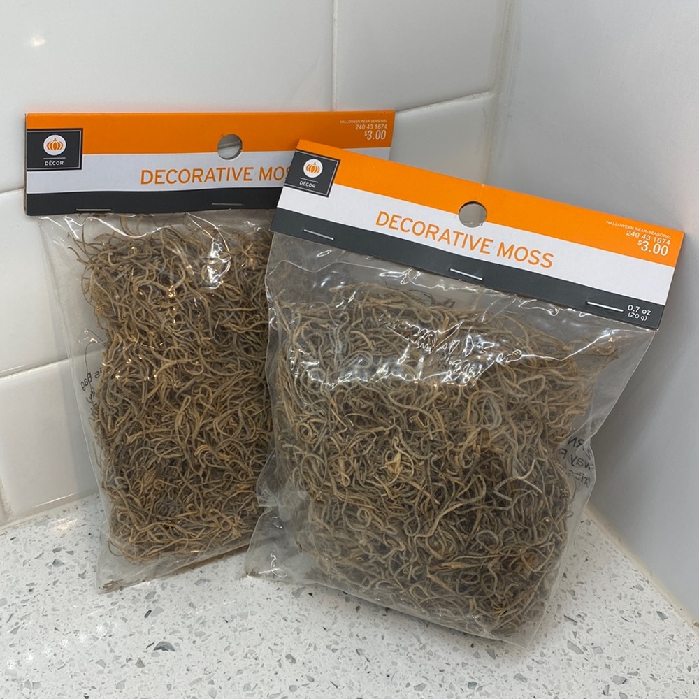 NWT 2 Bags of Decorative Moss